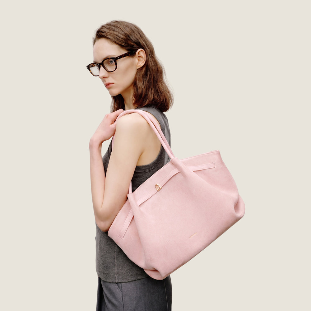 Pleats Trapeze Large Bag
