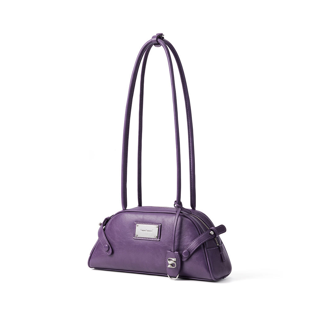 Trapeze baguette bag