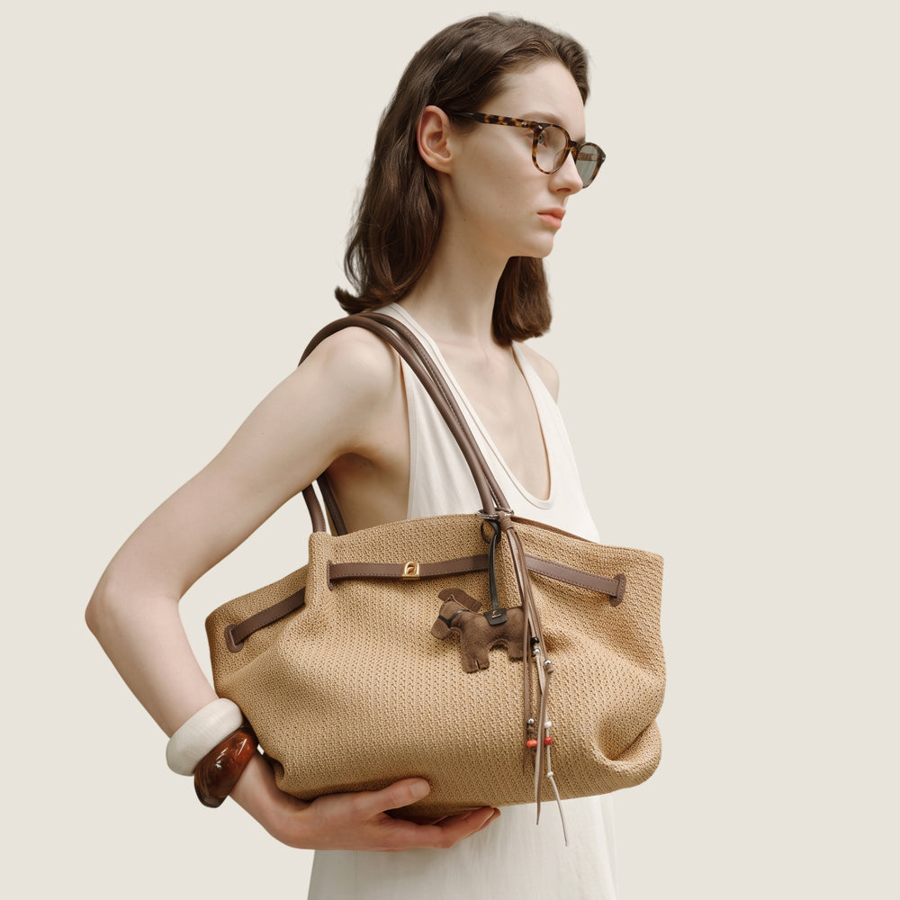 Pleats Trapeze Large Bag