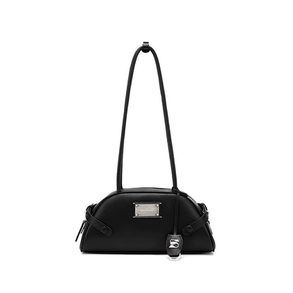 Trapeze baguette bag