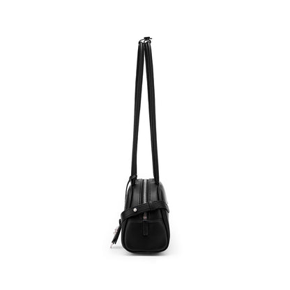 Trapeze baguette bag