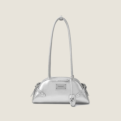 Trapeze baguette bag