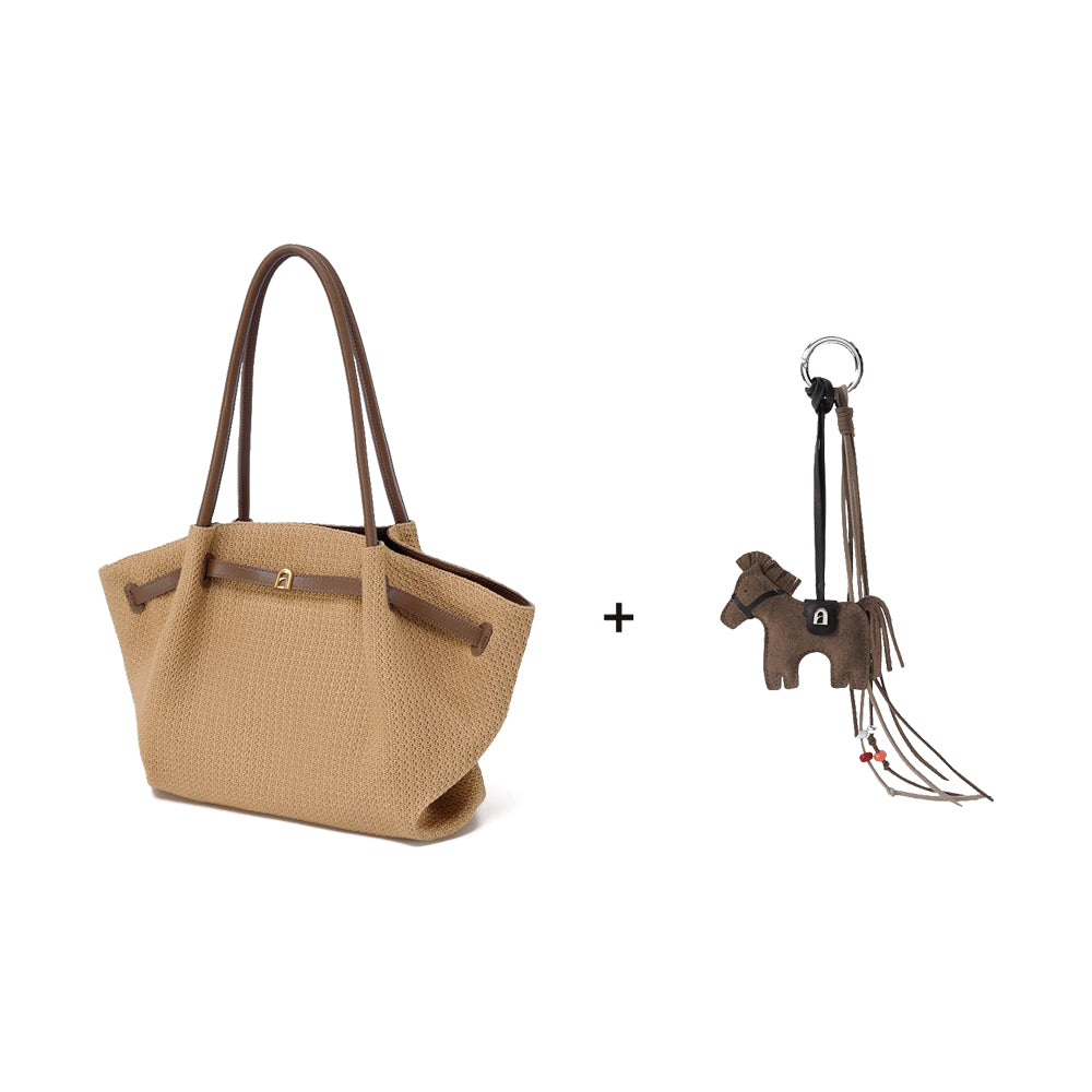 Pleats Trapeze Large Bag